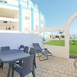 Pool & Tennis House *