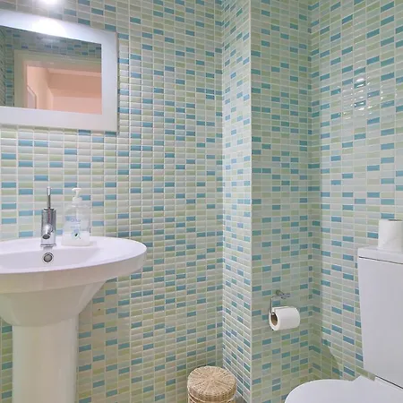 Pool & Tennis House Barra