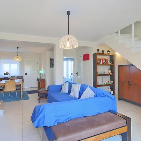 Pool & Tennis House 別荘 *