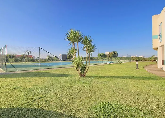 Pool & Tennis House Tatil Evi *